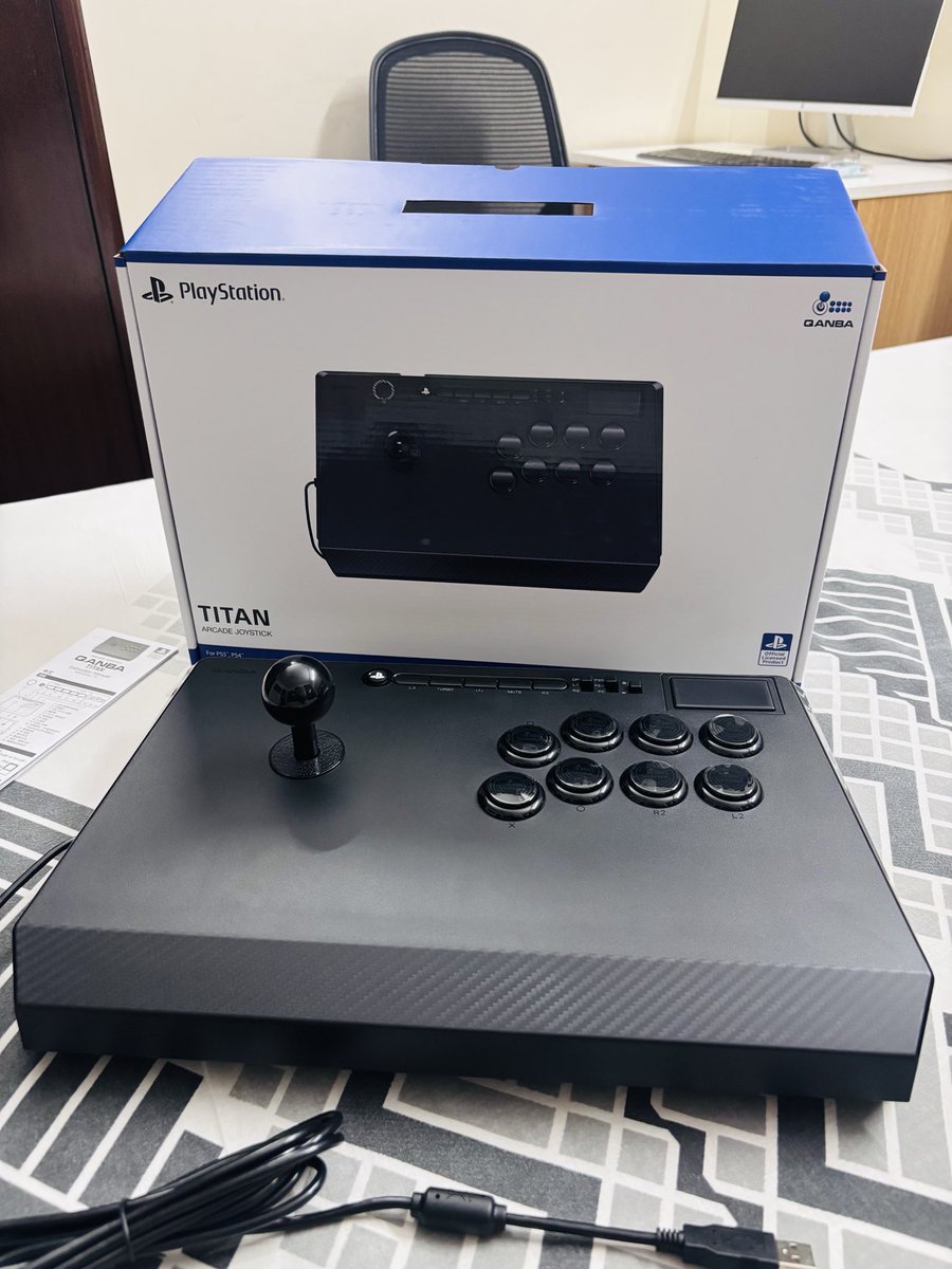 OGAshPlays's tweet photo. My new gear…wohooooo 👻

@QanbaUSA https://t.co/n0H1baskL9