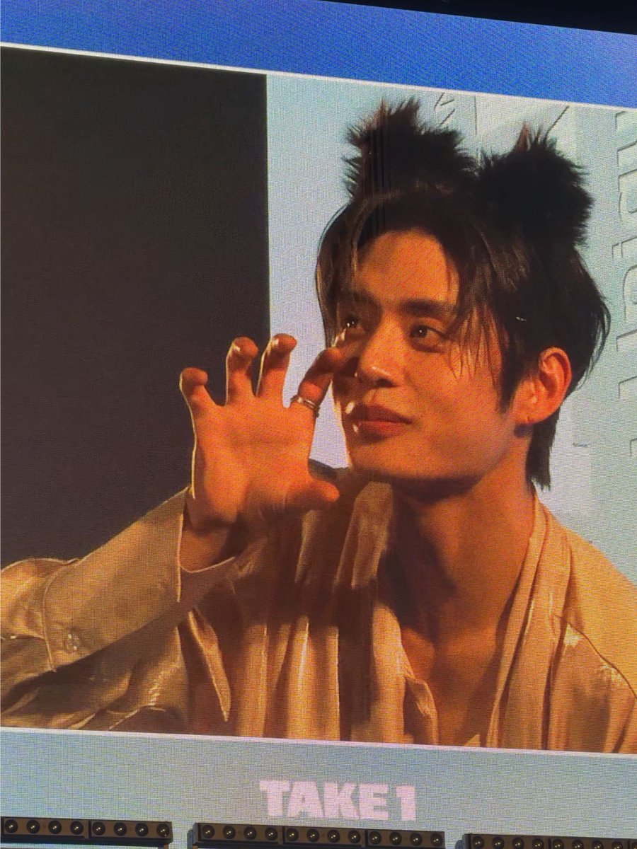 mechu_ppp's tweet photo. かわいいかわいい自由奔放𝑺𝒆𝒙𝒚ねこさん、本当に魅力的な人ㅜㅜ 出会えて応援できて幸せだ〜と改めて感じた1日だった♡ ありがとうお疲れ様ジウンさん♡ https://t.co/R3OhksGn78