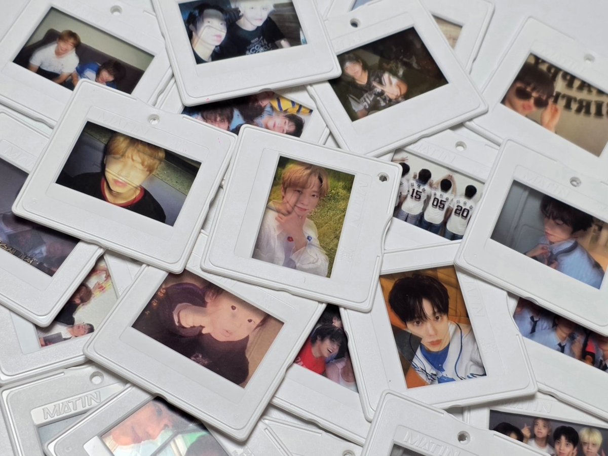 zadoo_NF's tweet photo. 𝟮𝟬𝟮𝟲 𝗡.𝗙𝗹𝘆𝗶𝗻𝗴 𝗟𝗜𝗩𝗘 ‘&𝗖𝗢𝗡𝟱 : 𝗶𝗻𝘁𝗼 𝗥𝗘𝗠’ -부산

🎞 엔플라잉 필름 마운트 키링 나눔 (사진 랜덤)

𖤐 8/16 (일)
𖤐 단체 20개, 동성 30개, 동성 외 멤버 소량 
𖤐 시간 및 장소 당일 타래 공지
필름 소재특성상 잔기스, 흑점 등이 보일 수 있습니다.

맞트친분들 필요하시면 미리 말씀해주세요💓
. ₊˚ ‿︵‿︵୨୧ · · ♡ · · ୨୧︵‿︵‿˚₊ .