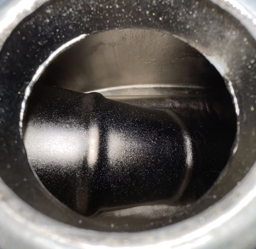 MotorcycleDents's tweet photo. 𝗔 𝗪𝗢𝗥𝗟𝗗 𝗙𝗜𝗥𝗦𝗧

Invented by Andy, this unique system internally nickel-plates steel motorcycle tanks without damaging the exterior paintwork.

See how it works: https://t.co/l69IHjgfZR

#WorldFirst #NickelPlating #MotorcycleRestoration #MotorcycleDentRemoval https://t.co/8IWMHTNjSK