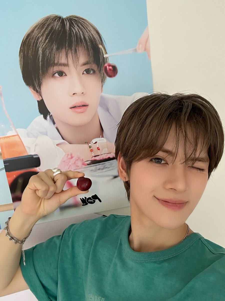 POW_grid's tweet photo. [#YORCH]
we got that ??
#POW #파우 #요치 #Flavor #플레이버 https://t.co/Z3dgEGmT9J