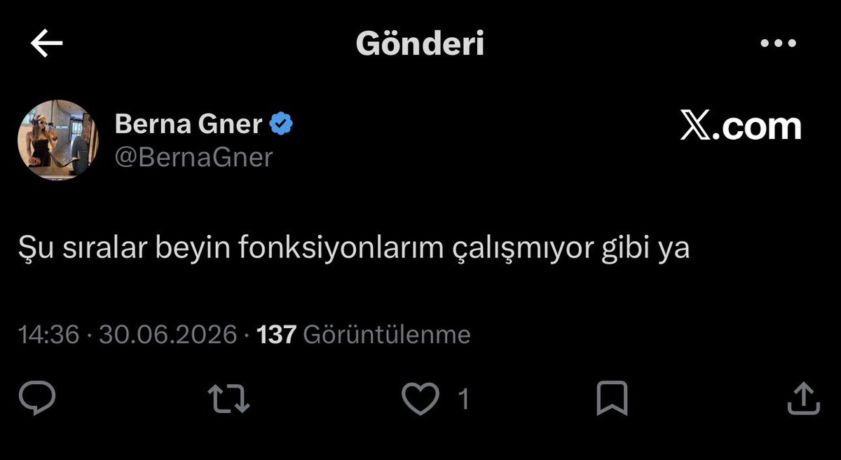T tweet media