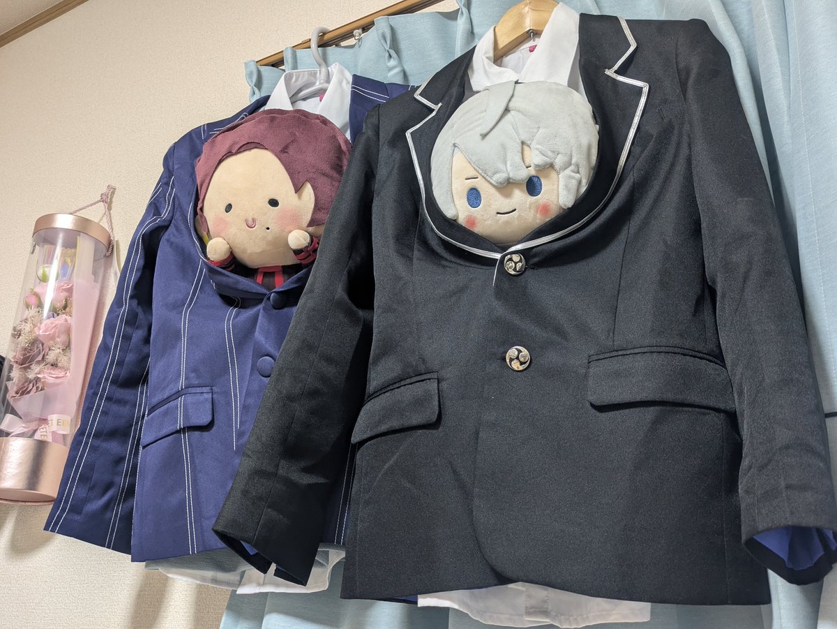 yano__cos's tweet photo. 物がありすぎて飾るところがないのでね… https://t.co/0xOqTCgkXy