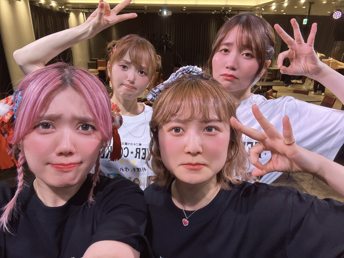 rikachimalu's tweet photo. ご来店ありがとうございました！！
昼夜でこんなに違う景色を見られるとは思っていませんでした🤣😭
まるでドラマのような激情イベント、
このタイトルでしか味わえないであろう…！！
皆さんとの団結力も生まれてとっても嬉しかったです🥹ああまたやりたい…
#青二フィーバー https://t.co/fdOEbvBp6c