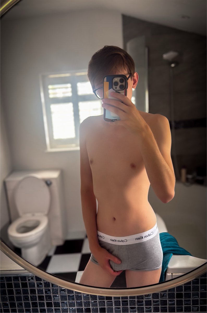 CaleJB's tweet photo. I’m alive 😇🩵 https://t.co/7ggjy6ioPf