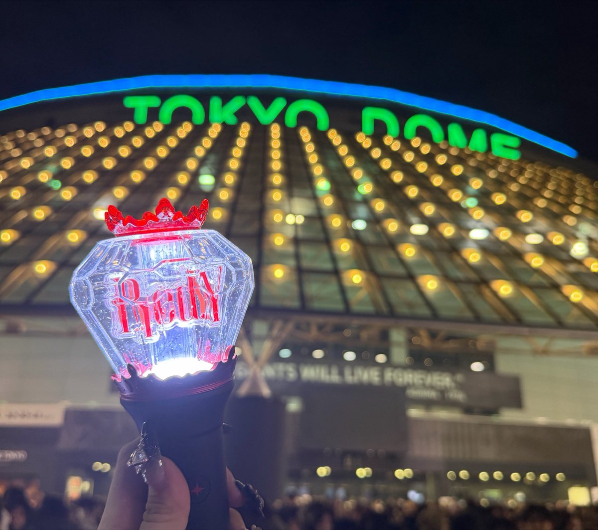 _love_order's tweet photo. 『あなたたちが好きになったアイドルは最強のアイドルだよ』
の言��刺さったーーー
終始顔が良すぎてノックアウトされながらも本気で楽しくて最強にジャニーズなLIVEだった😭😭😭 https://t.co/2EmqWujZT2