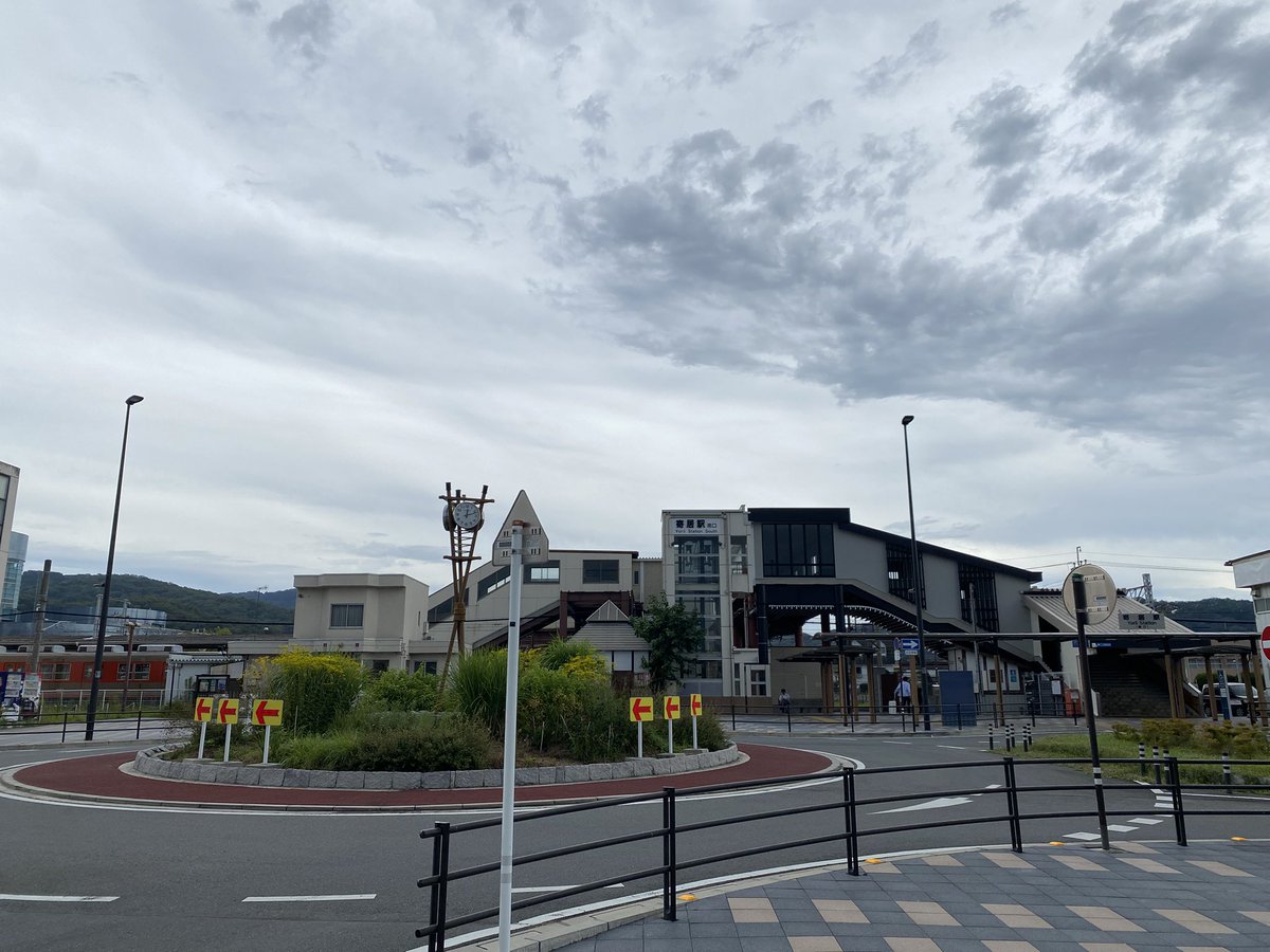 popopopoha's tweet photo. 東上線の終点へ
川越を過ぎると一面の田んぼの中を爽快な走りで駆け抜ける
建物ばかりの車窓に慣れてると新鮮だな https://t.co/dO7TvNdce7