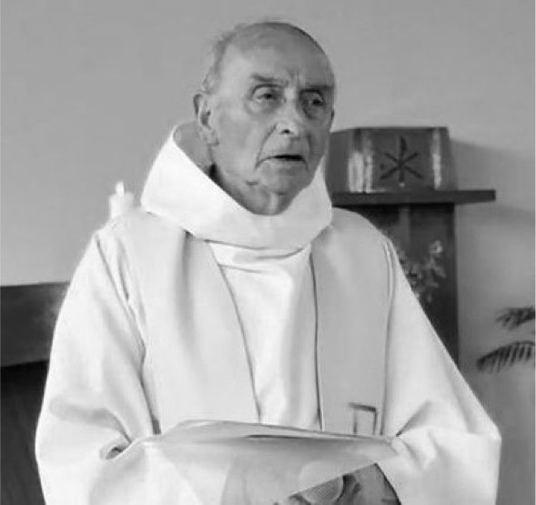 ShannonSeban's tweet photo. Il y a dix ans, le 26 juillet 2016, le père Jacques Hamel était lâchement assassiné par des terroristes islamistes dans son église de Saint-Étienne-du-Rouvray, en Seine-Maritime, alors qu'il célébrait la messe.

J’adresse mes pensées à sa famille, à ses proches, aux fidèles de la paroisse de Saint-Étienne-du-Rouvray ainsi qu'à l'ensemble des catholiques de France.

Ce crime d’une violence inouïe nous rappelle l’impérieuse nécessité de poursuivre avec détermination le combat contre l’islamisme, qui continue de menacer notre pays.