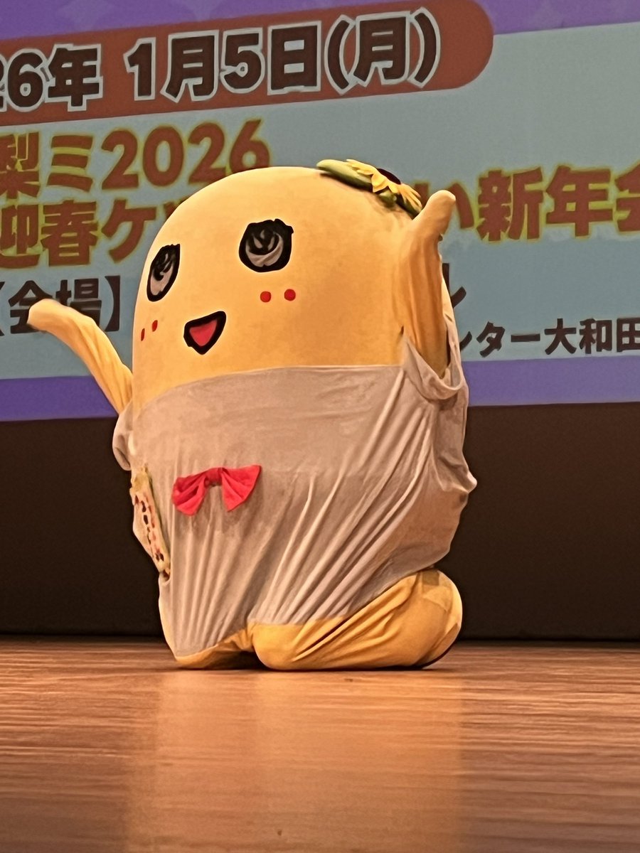 funakono's tweet photo. @funassyi ふなちゃんお疲れ様なっしー♪

関東はゲリラゴリラ多いみたいだねー💦
大阪はゲリラゴリラ豪雨全然降らないなしよー🦍😅

ほんとちゃんと水分と塩分とって熱中症に気をつけないとだねー♪

明日も元気に過ごせますように〜🍀

もやゲリラゴリラー https://t.co/UGzLtbsyCO