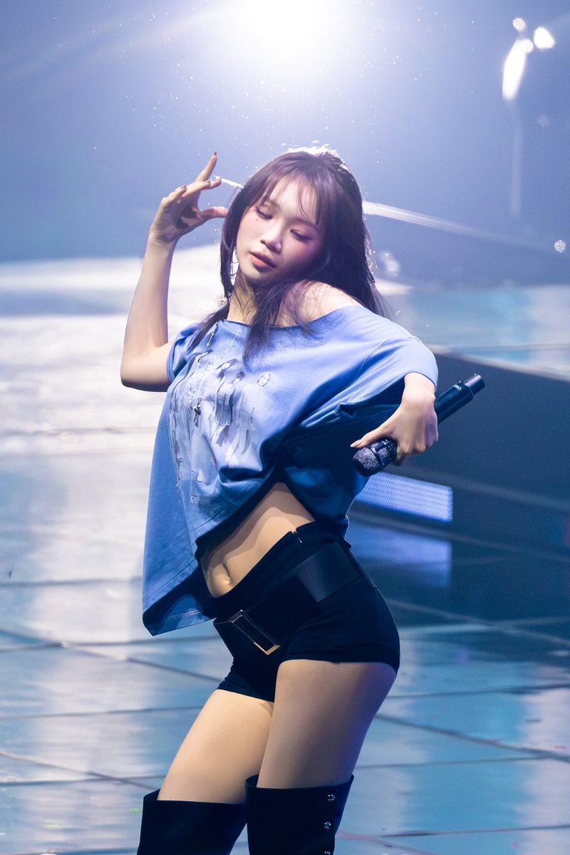 wut6lik6sei3se6's tweet photo. 20260711 채원
-
2026 LE SSERAFIM TOUR 'PUREFLOW' IN INCHEON
-
#LESSERAFIM #르세라핌 
#CHAEWON #김채원 #チェウォン https://t.co/k0gHwaVcLB
