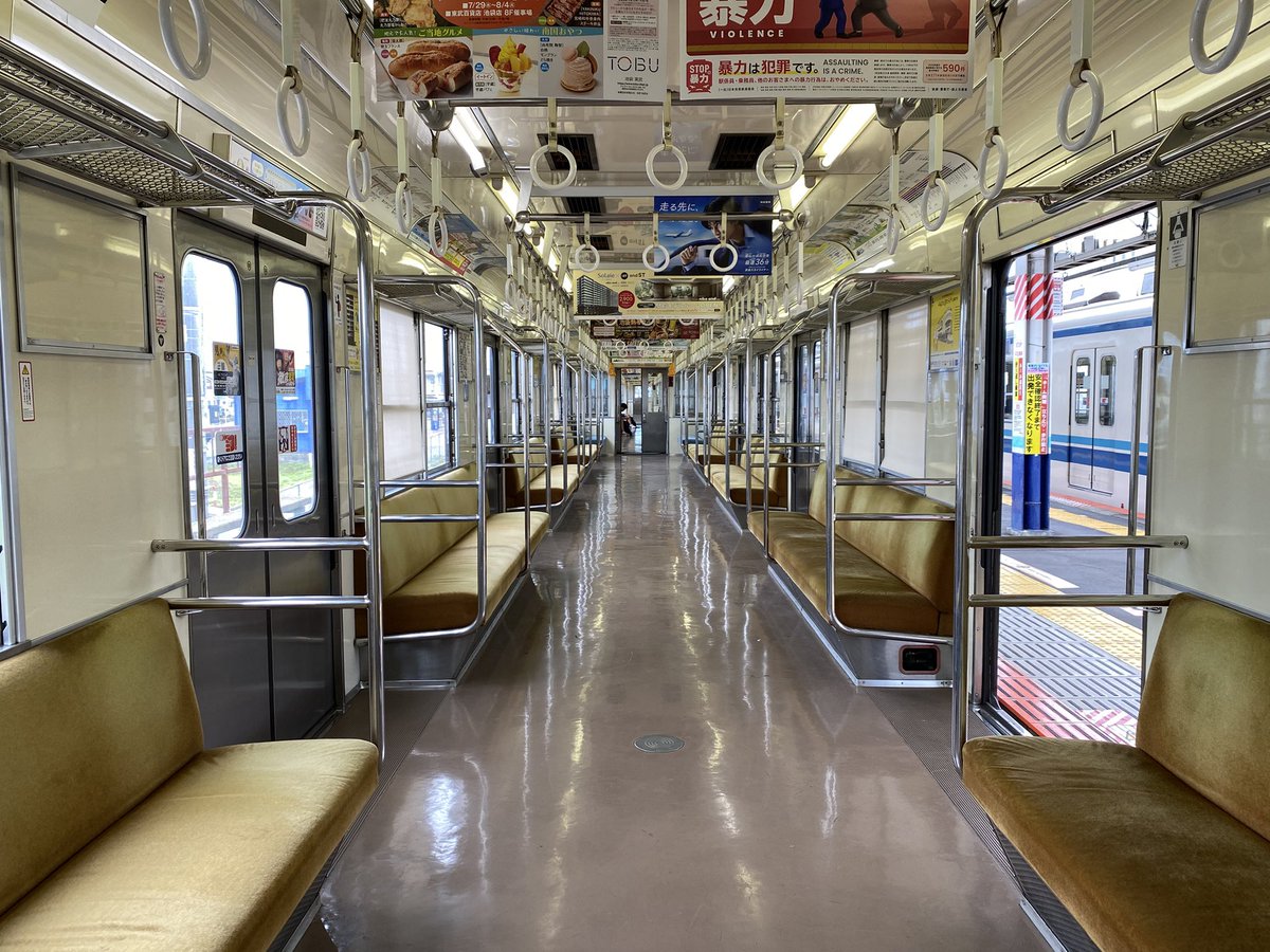 popopopoha's tweet photo. 阪急みたいな東武 https://t.co/TIrTPp7VpB