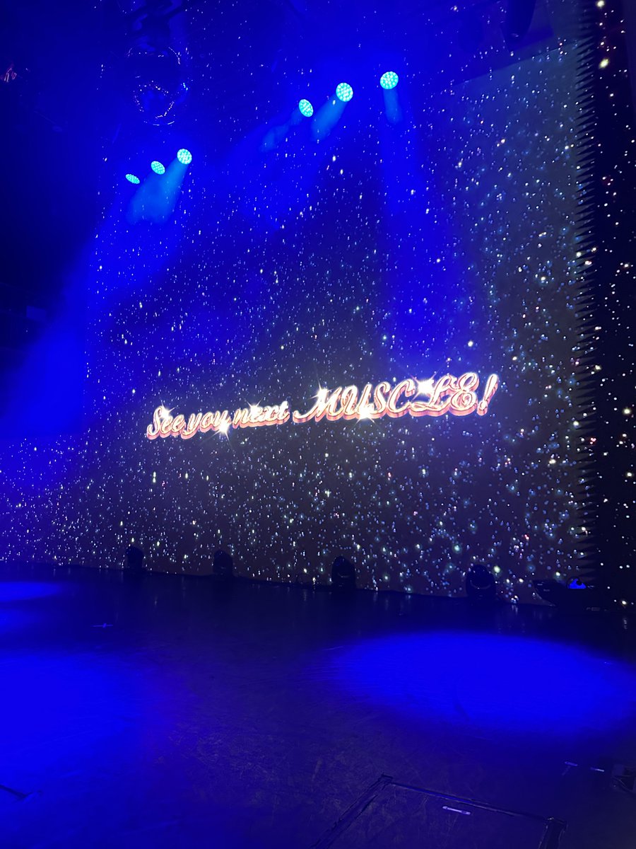 takumenooon's tweet photo. 『CRAZY MUSCLE SHOW』

無事に全公演終幕致しました！

初脚本、初演出作品でした。

人生で初めて芝居をするマッチョ達。
尊敬が止まらないダンサー陣のもと

日本初のクレイジーなショーが
ここに誕生しました！！

みんな本当によく頑張った！

このエンタメが日本中に
世界中に広まりますように💪 https://t.co/hnGqFCJt4P