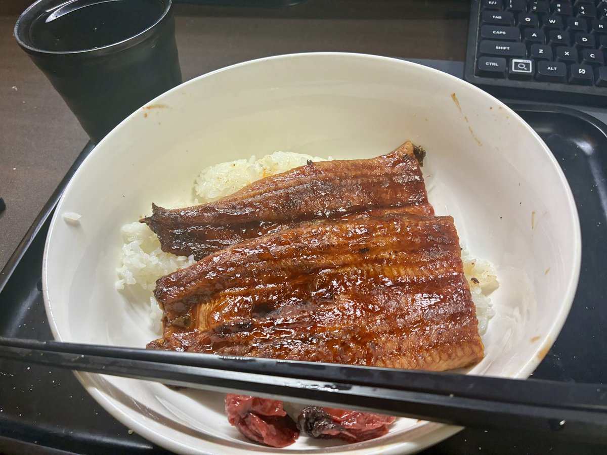 hadantorque's tweet photo. ウナ https://t.co/7YSQsBRSK3