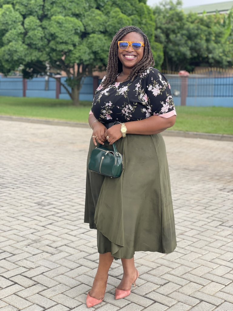 mhaamhe_adwoa's tweet photo. Sunday fit check🥰🥰 https://t.co/b15ObZJhYK