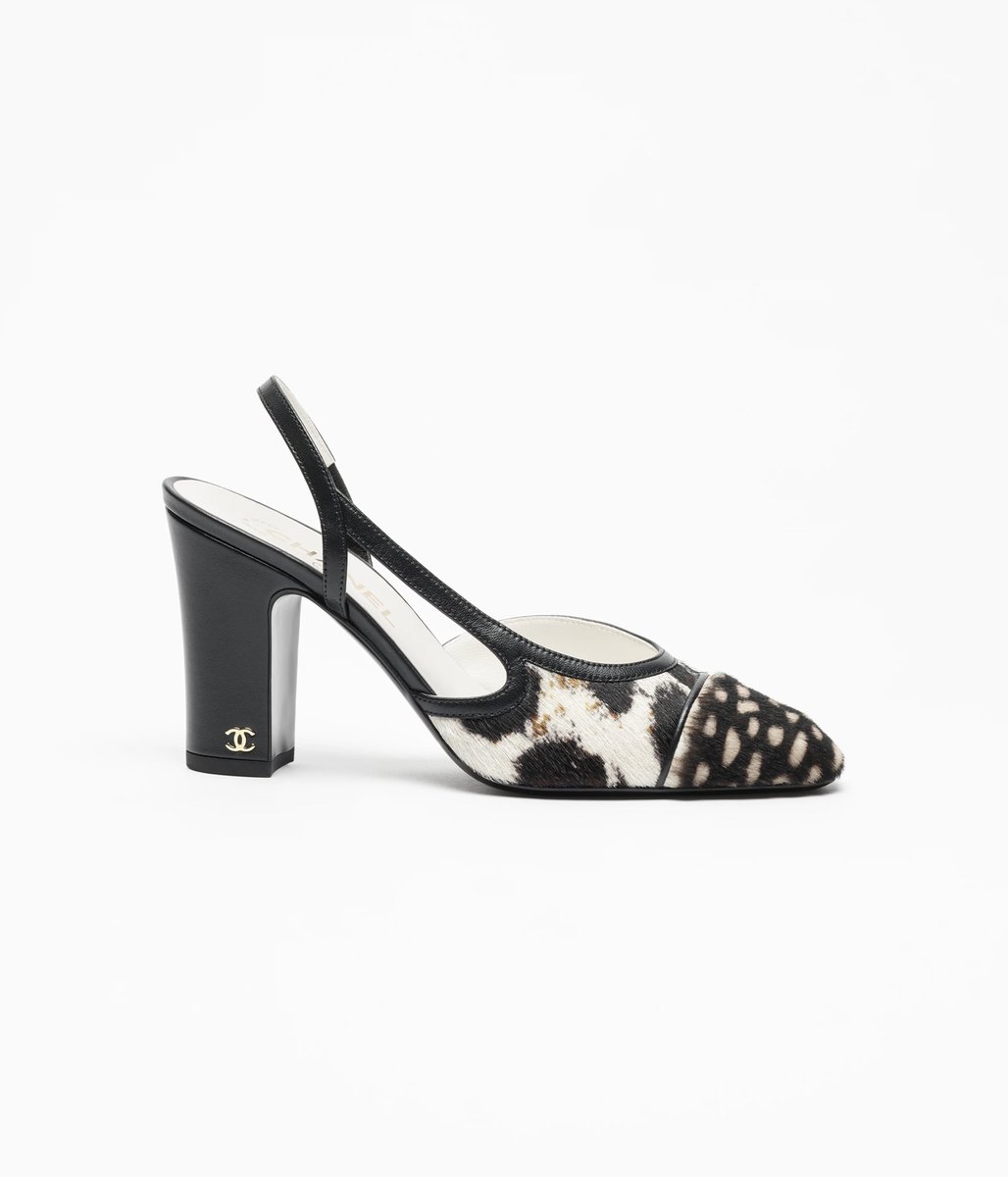 geniuswomanvibe's tweet photo. chanel bambi print slingbacks are absolute perfection https://t.co/iD4qw2dWfj