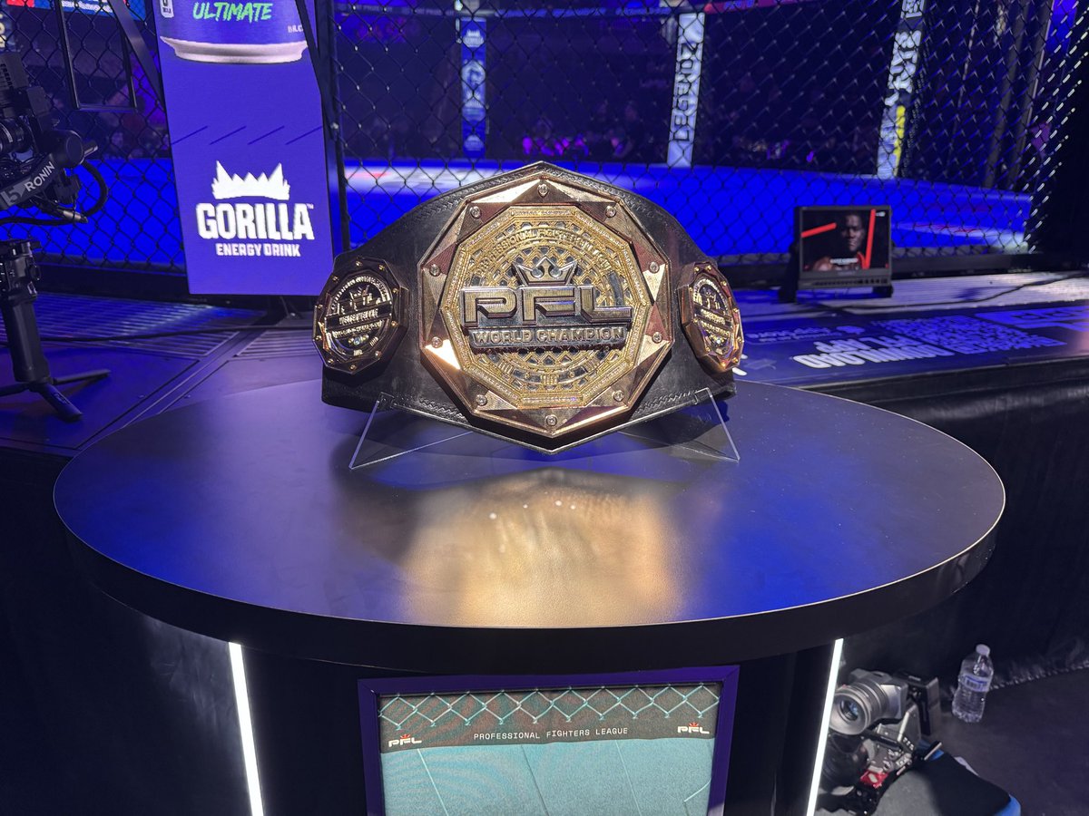 5DangerousDan's tweet photo. PFL Fight Night https://t.co/3KsSPhbkNC