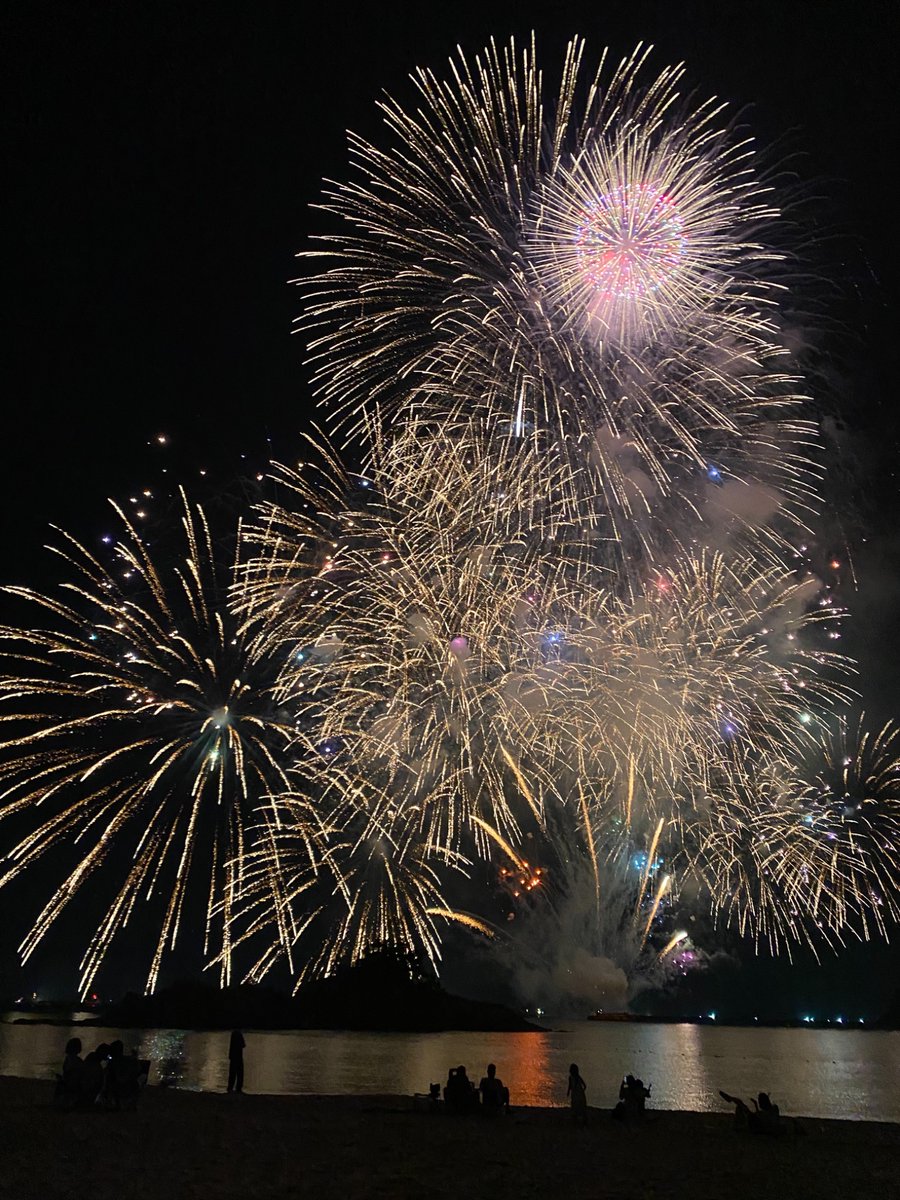icca1cca's tweet photo. 夏楽しんできた🎆 https://t.co/T1neeJCquX