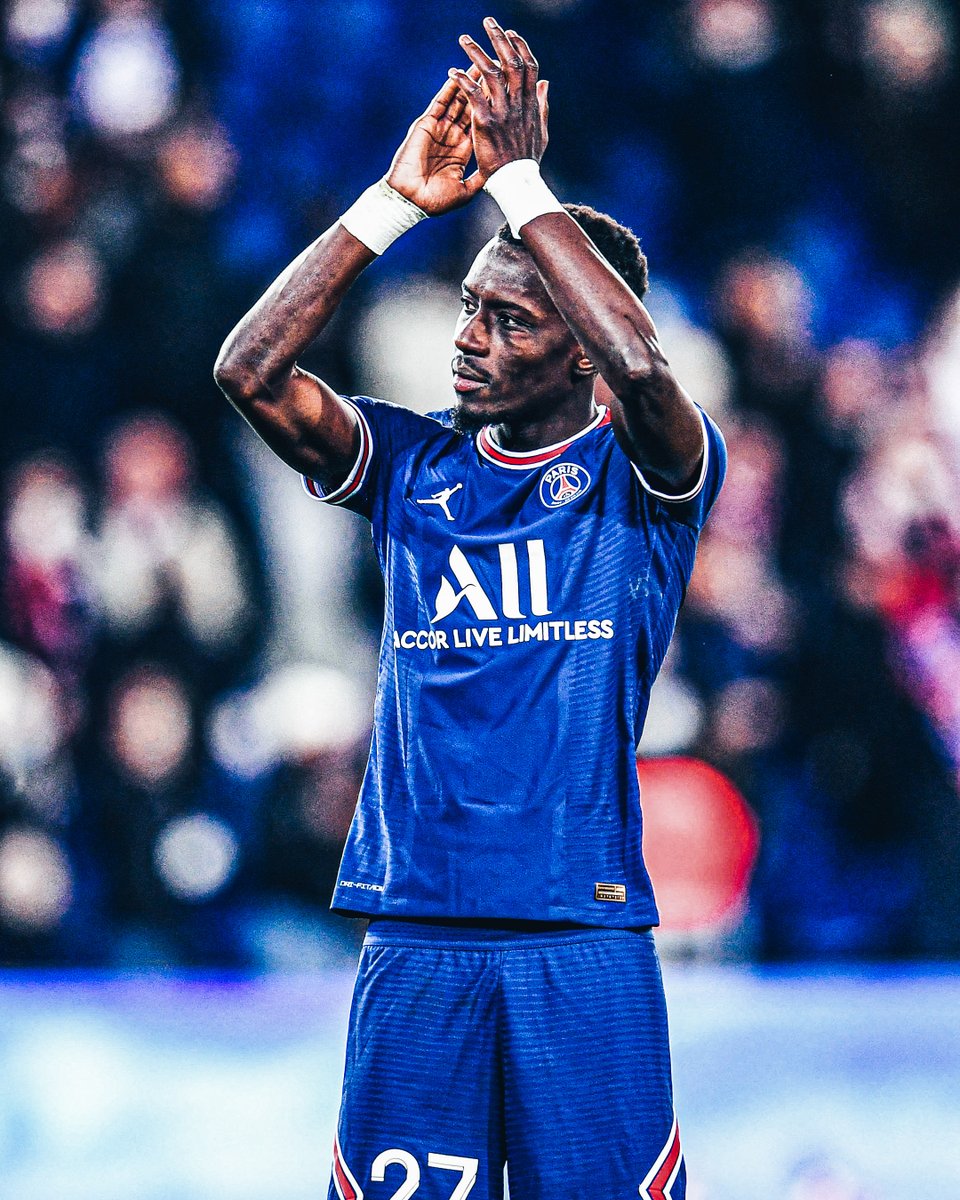 Ligue1_ENG's tweet photo. Idrissa Gana Gueye 🇸🇳 https://t.co/ztznlI5p9x