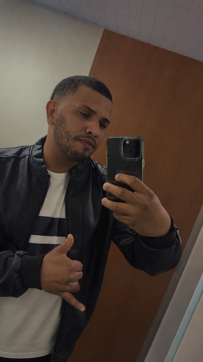 digo_junio's tweet photo. Vagabundo tá na pista 💭 https://t.co/tX2LsNPlwp
