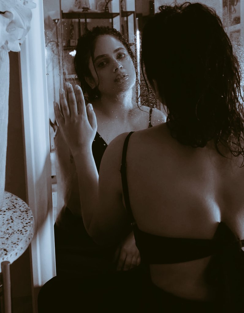 walt1554's tweet photo. Nandhita hot pics🔥🔥💦
1/2 https://t.co/g3CE11Jdbr