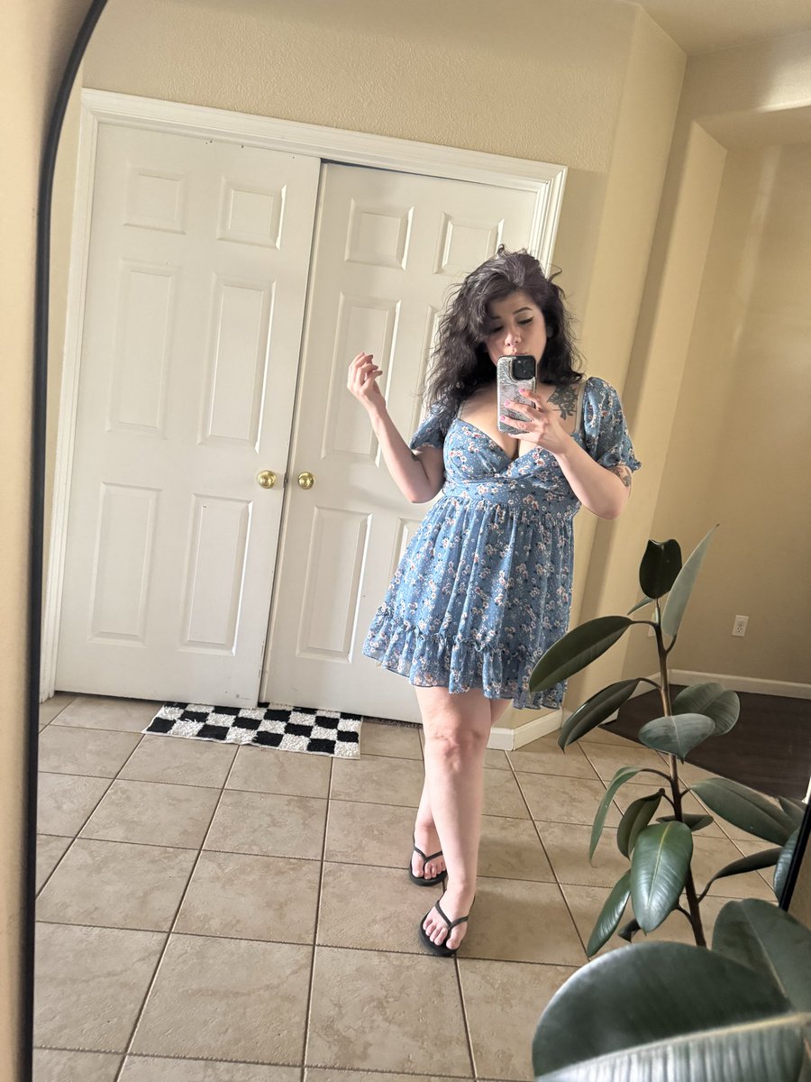 pomoglo_'s tweet photo. Starting to feel like I deserve this 💅🏻 https://t.co/DWaaNm5HPe