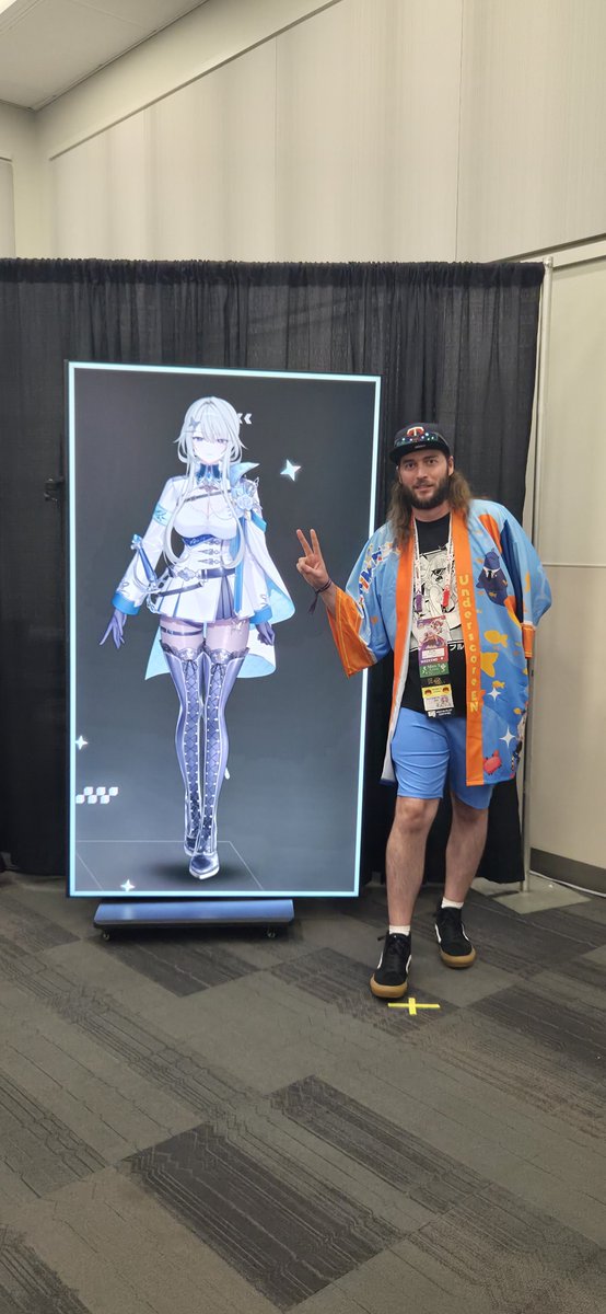 Napling96's tweet photo. @wilhelminafr0st Thanks for meeting me at my first big con. Love your content and Asagi mama never disappoints. I love all her daughters. https://t.co/EIdMzvPYO4