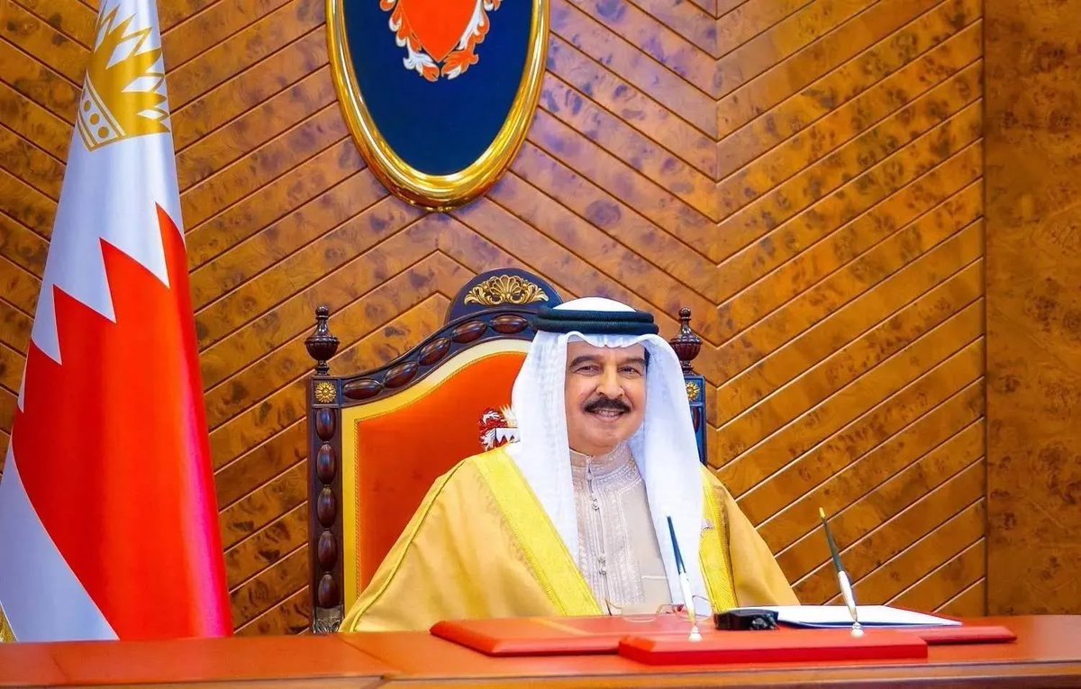 HenMazzig's tweet photo. BREAKING: For the first time in years, the King of Bahrain called Israel’s president as both countries prepare for escalation of the war with the regime in Iran. https://t.co/bmsKSLGa2M