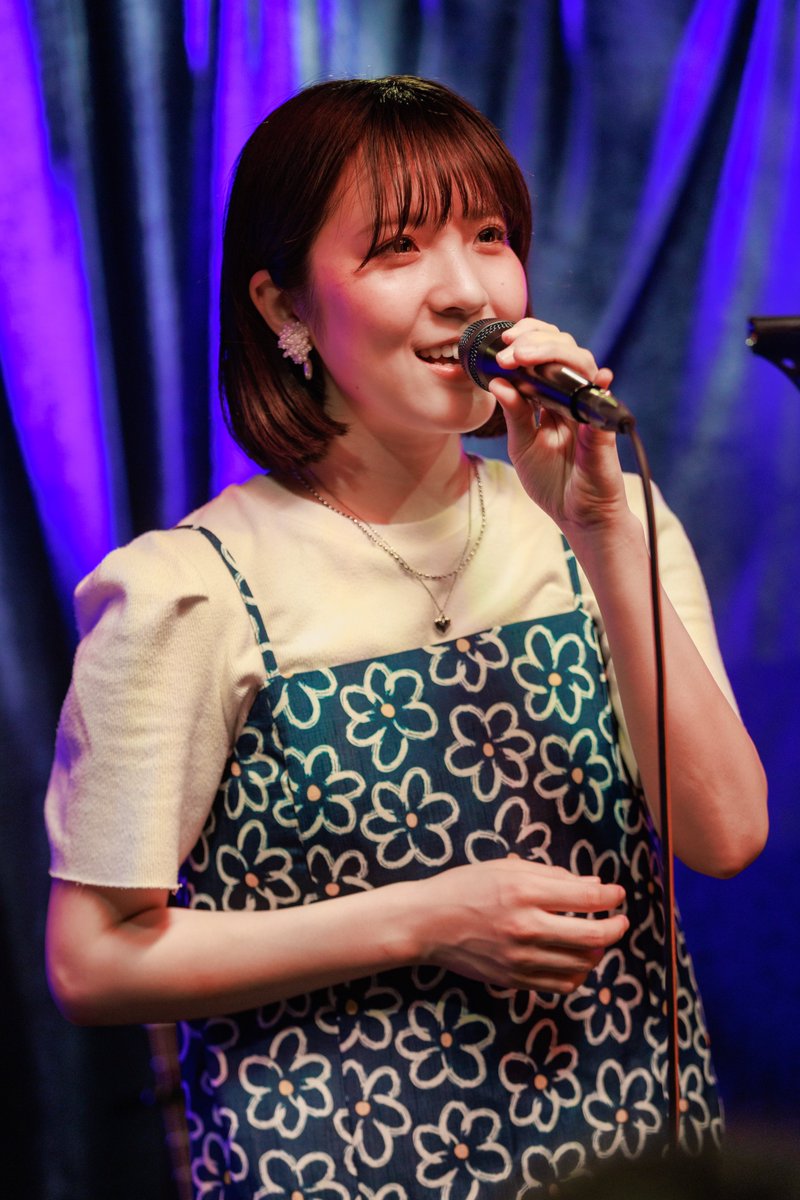 ku23yuri's tweet photo. 2026/07/26 愛奈さん 1/2
Monthly Live『Sunshine』 新宿circle
新曲発表「私とあなたのためのうた」もあり、今日も楽しいライブでした！
#愛奈 #mana @mana__sing https://t.co/Yf37A5P9qN