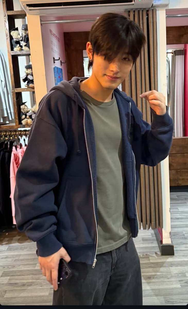 Faforfifa's tweet photo. Ganteng banget pacar pacarku 💋💋💋 https://t.co/6neABcS5I8