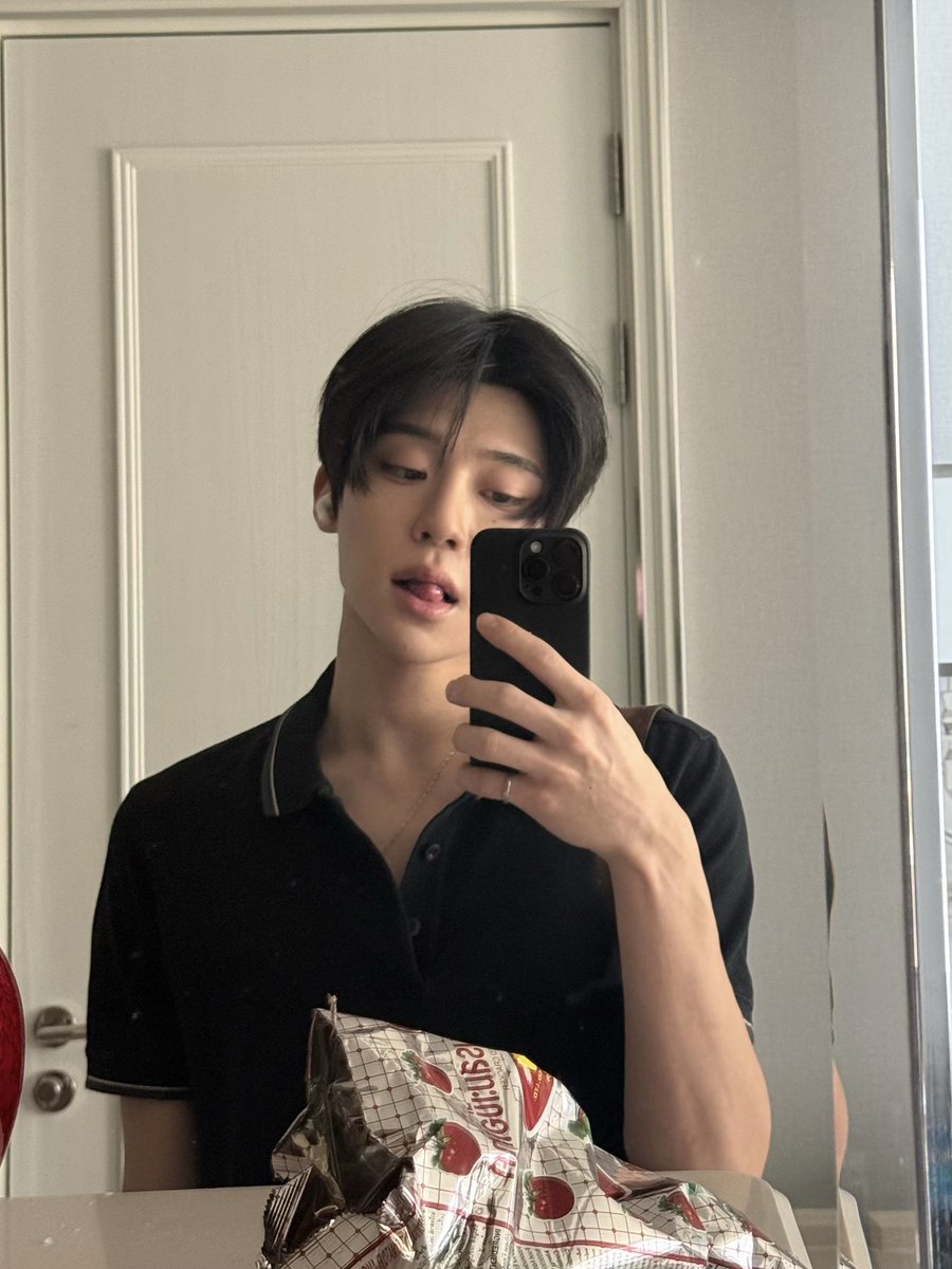 쿠우 tweet media