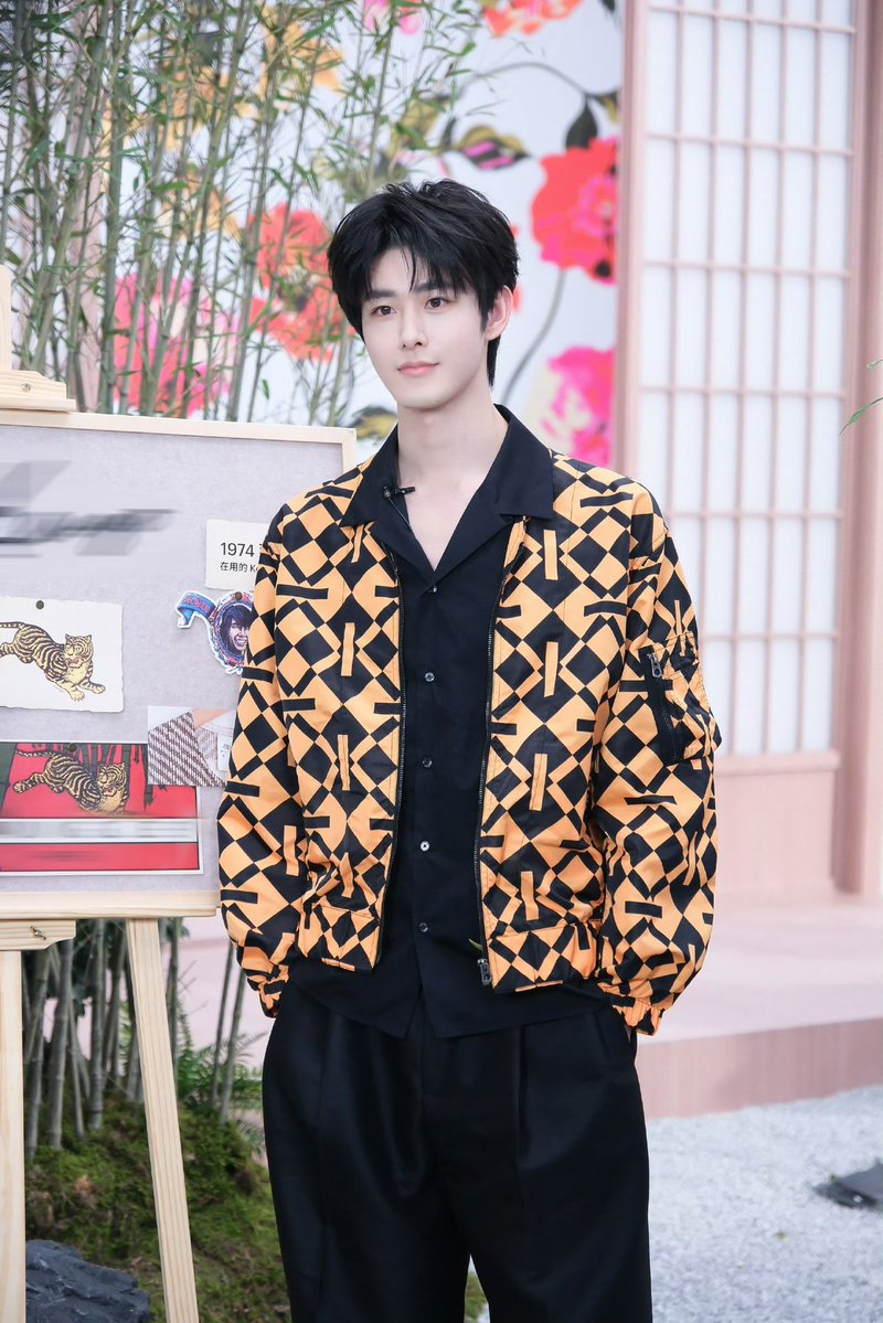 XiaoTianTH's tweet photo. 26/7/26 | TianJiarui Studio Update

ผสมผสานความหลากหลาย สไตล์ในแบบของตัวเอง ร่วมออกเดินทางสู่โลกแห่งแฟชั่นไปกับเถียนเจียรุ่ย ค้นหาสุนทรียะแห่งการแต่งกาย

#เถียนเจียรุ่ย #田嘉瑞 #TianJiarui https://t.co/o7jIdHM3tY