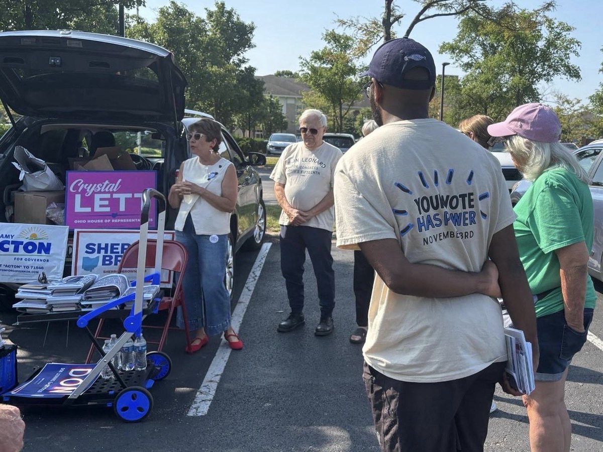 KathleenClyde's tweet photo. Had a great Saturday with our fired up #OhioWins volunteers in Norwood as Ohioans are marking 100 days to Election Day by talking to their neighbors about the importance of electing Ohio Democrats who will lower costs in November.

More pictures from across Ohio 💪⬇️ https://t.co/IyxvsI3wJ3