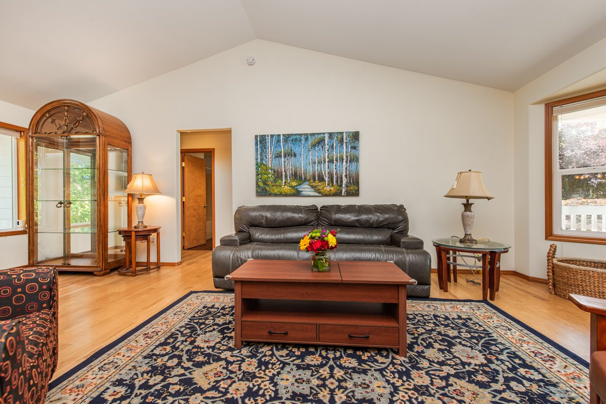 LanceGermanJDR1's tweet photo. 81 Eastgate Place Sequim Washington https://t.co/Q8MAjA9V8L via @YouTube
New Listing in Sequim for the Garden Lovers and Outdoor Enthusiasts who want a quality built home with all the extras !
Call to view 81 Eastgate Place, 253.442.9412
#sequim #sequimhome #movingtosequim https://t.co/I2NrvY7vxQ