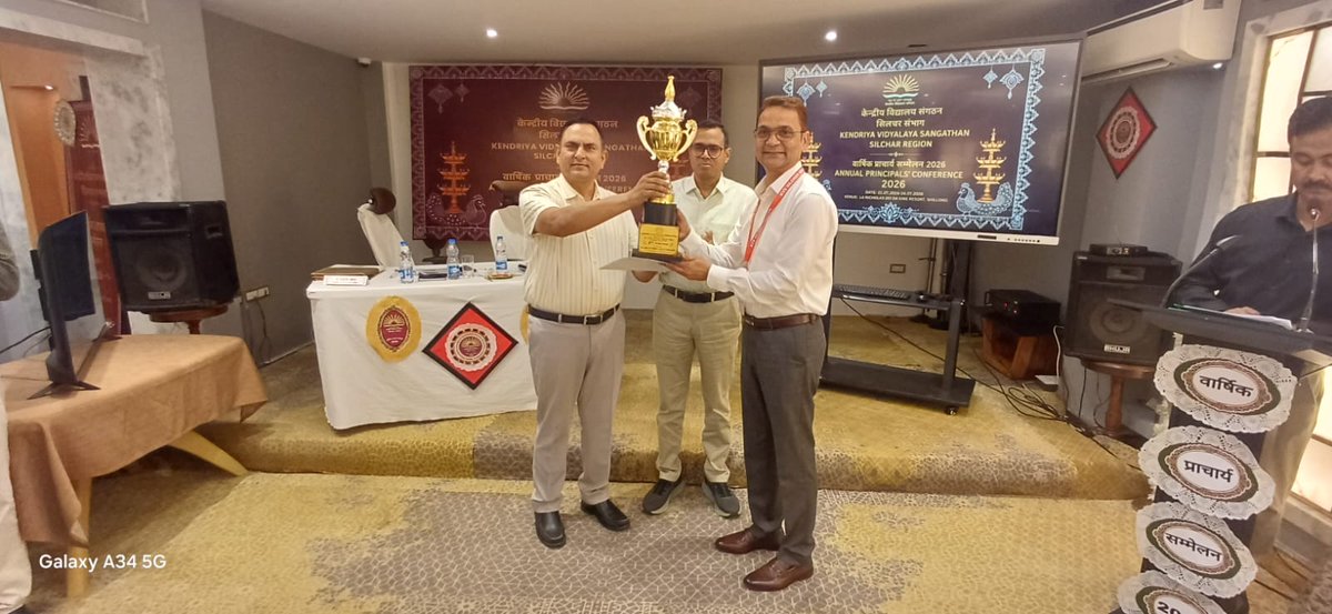 rscsilchar23's tweet photo. PM Sri KV Happy Valley secured 2nd position in 54th KVS National Sports Meet 2025-26 for outstanding Overall Performance in Silchar Region.Many many congratulations to Sri Ganga Prasad Chhetri,TGT-P&amp;HE for this wonderful achievement💐💐🙏 https://t.co/M1pR4NAOfk