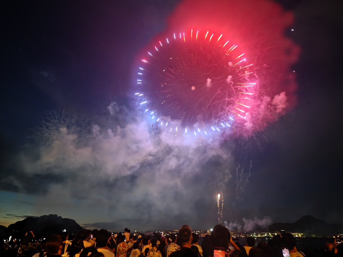 withyousecret's tweet photo. 芦屋の花火大会に行って来ました😆✨
綺麗に撮れてかな？ https://t.co/XXWC2TP0Tx