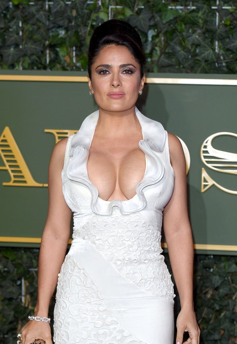 Softyyy_tweets's tweet photo. them thangs on salma hayek https://t.co/wamms60Ewb
