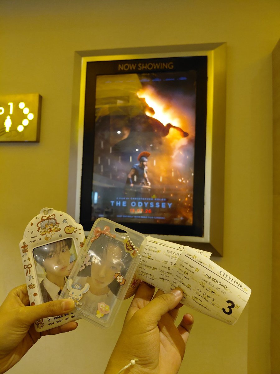 mailestial's tweet photo. double date, bawa yuuchan &amp; daeng nonton :3 https://t.co/ulFMUtvoK9