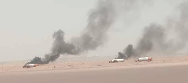 Info_Balochistn's tweet photo. #Attack_Updates_Baloch_Belt: Armed men have reportedly set #Five LPG bowzers on fire on the main RCD highway in #Chagai district of Balochistan. https://t.co/dTpwUHNpca