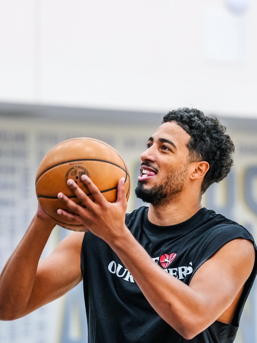 Pacers's tweet photo. Practice roll 📸 Tyrese Haliburton unveiled his Hali 1 "Troy Bolton" PEs 🔥 https://t.co/ERVhjQRvkT