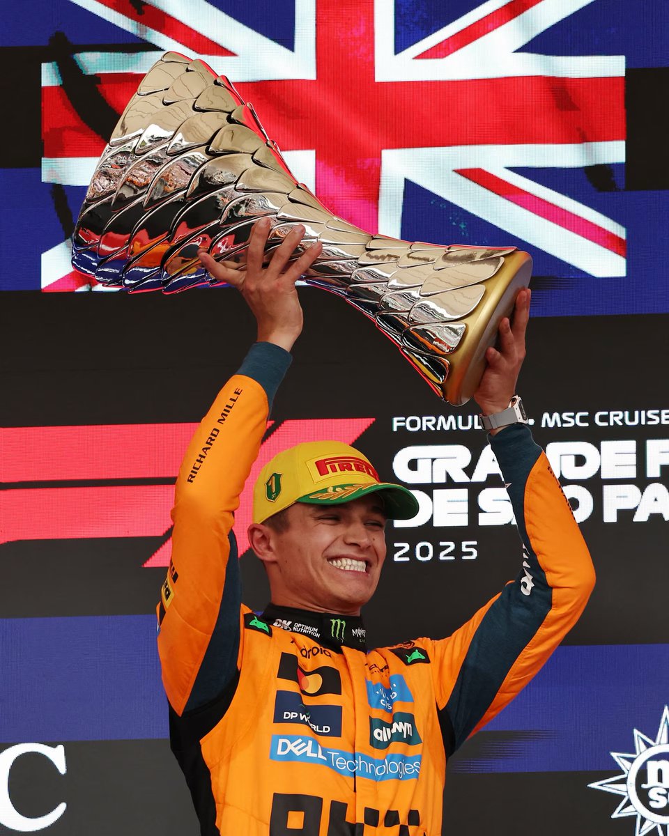 ln4norris's tweet photo. 8 MONTHS, 260 DAYS SINCE HIS LAST WIN, LANDO NORRIS IS BACK ON THE TOP STEP. https://t.co/bwZyoACN6z