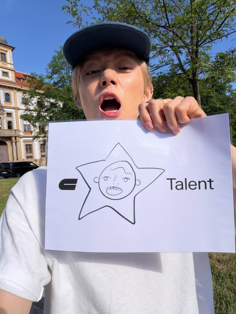 jjuniesito's tweet photo. im so in love with the kind of photos he posts on yawnzzn in this era it perfectly captures how naturally cute he is and how hes just a silly boy https://t.co/PhSRfpChNz