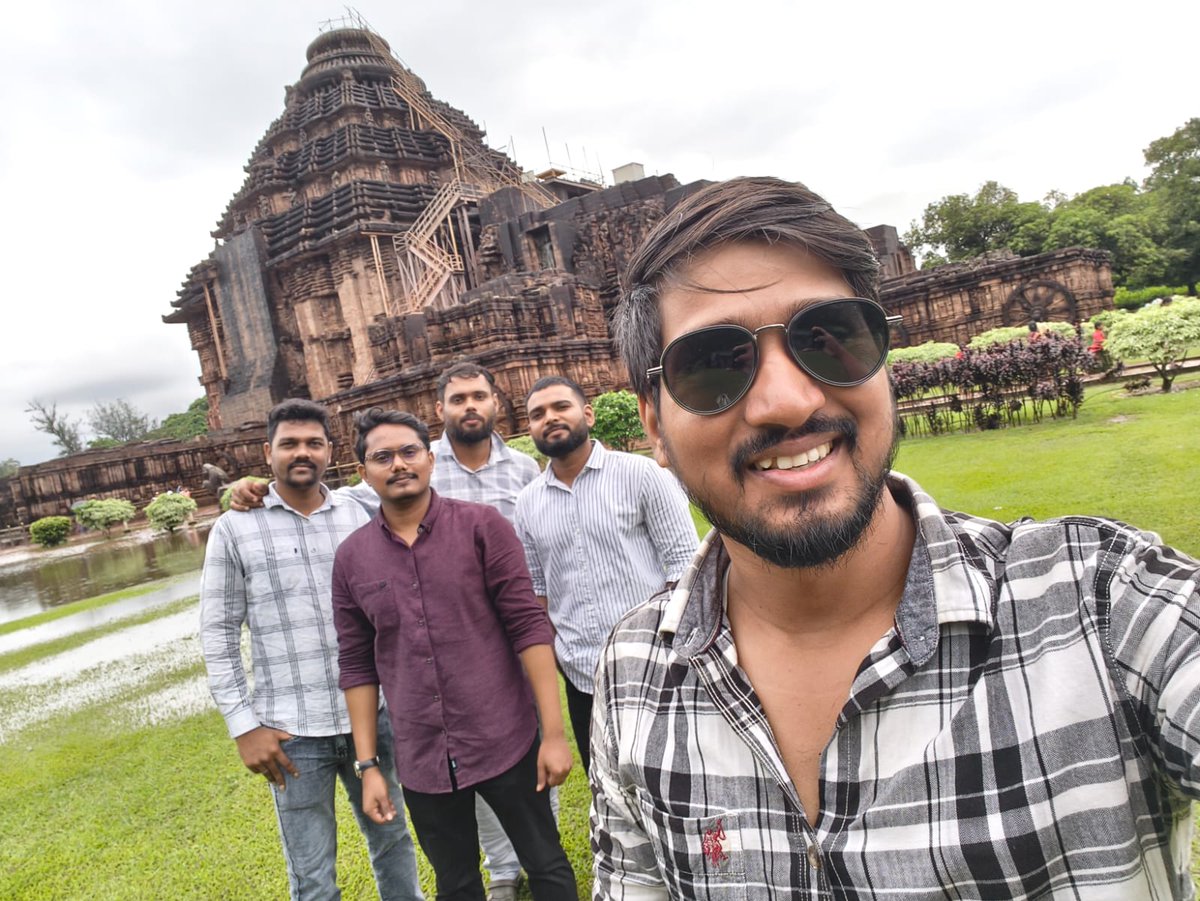 Debendra07's tweet photo. #Puri_Trip_2026
#Sunabesa
#Rathayatra
#Enjoying_With_Friends
#Mastiym https://t.co/jKoXyQYzCK