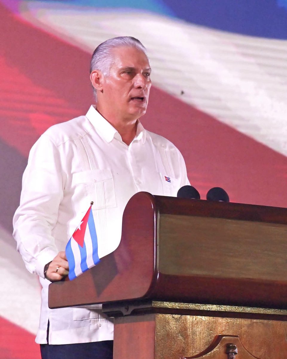 DiarioMayabeque's tweet photo. "#Cuba libra hoy una batalla histórica. Un nuevo Moncada. [...] las generaciones actuales, vamos contra los muros de una política genocida que se ha propuesto asfixiar a todo el pueblo para apropiarse del país".
#CubaEstáFirme #LaPatriaSeDefiende #MiMoncadaEsLaPatria #Mayabequ https://t.co/CUYiSgpvng