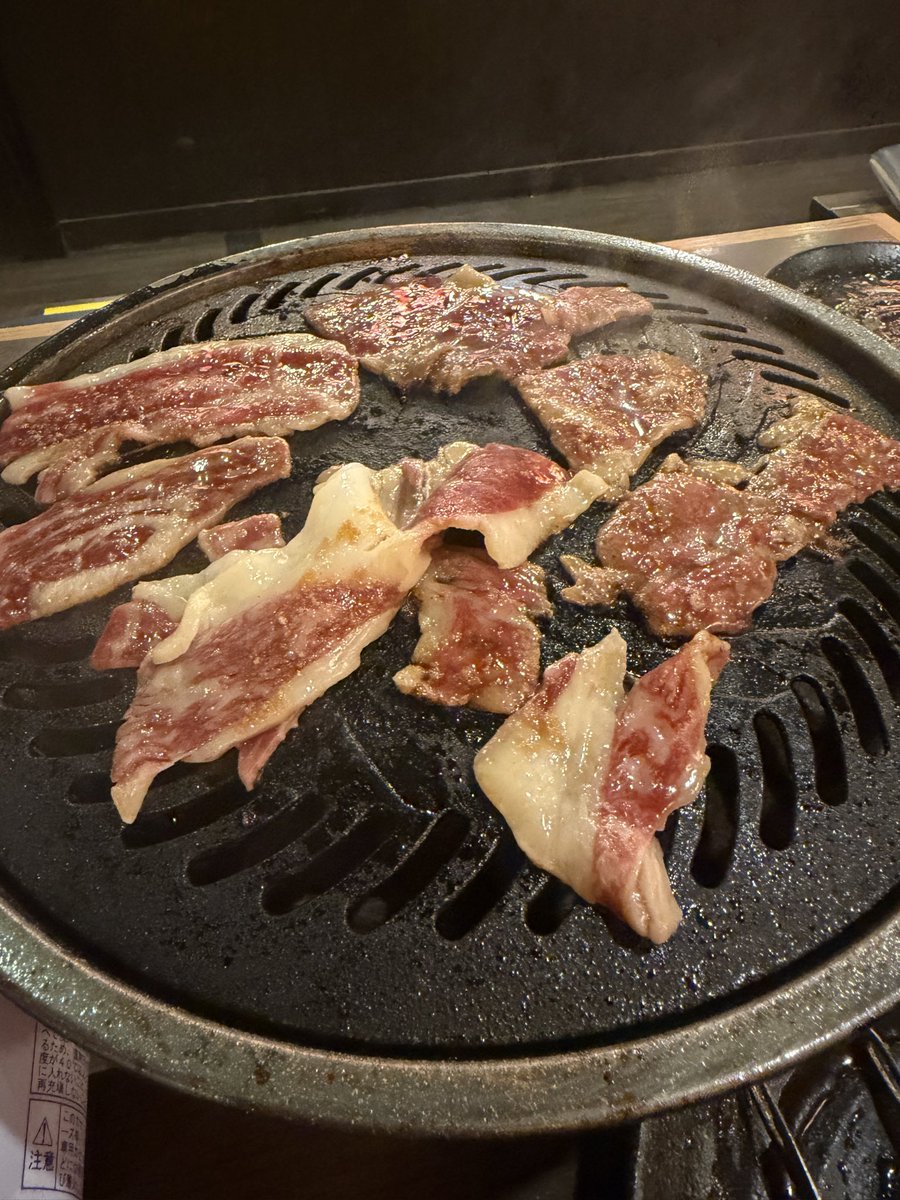 r3inc2020's tweet photo. 聖飢魔II👿山口ミサ
監督のサプライズ成功で
無事終了☑️
皆で肉焼いて打ち上げ🥩 https://t.co/j4uX7gZzss