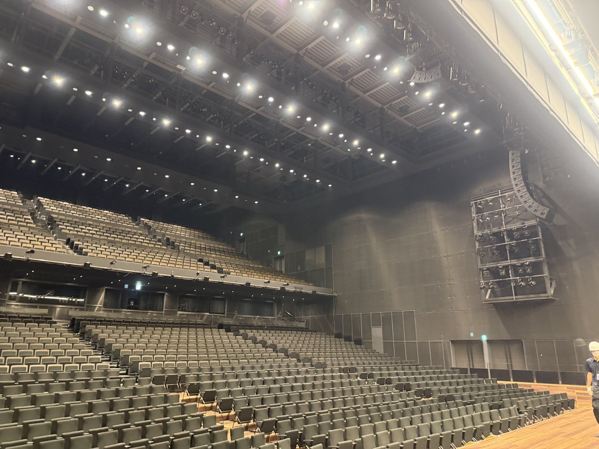r3inc2020's tweet photo. 聖飢魔II👿山口ミサ
監督のサプライズ成功で
無事終了☑️
皆で肉焼いて打ち上げ🥩 https://t.co/j4uX7gZzss
