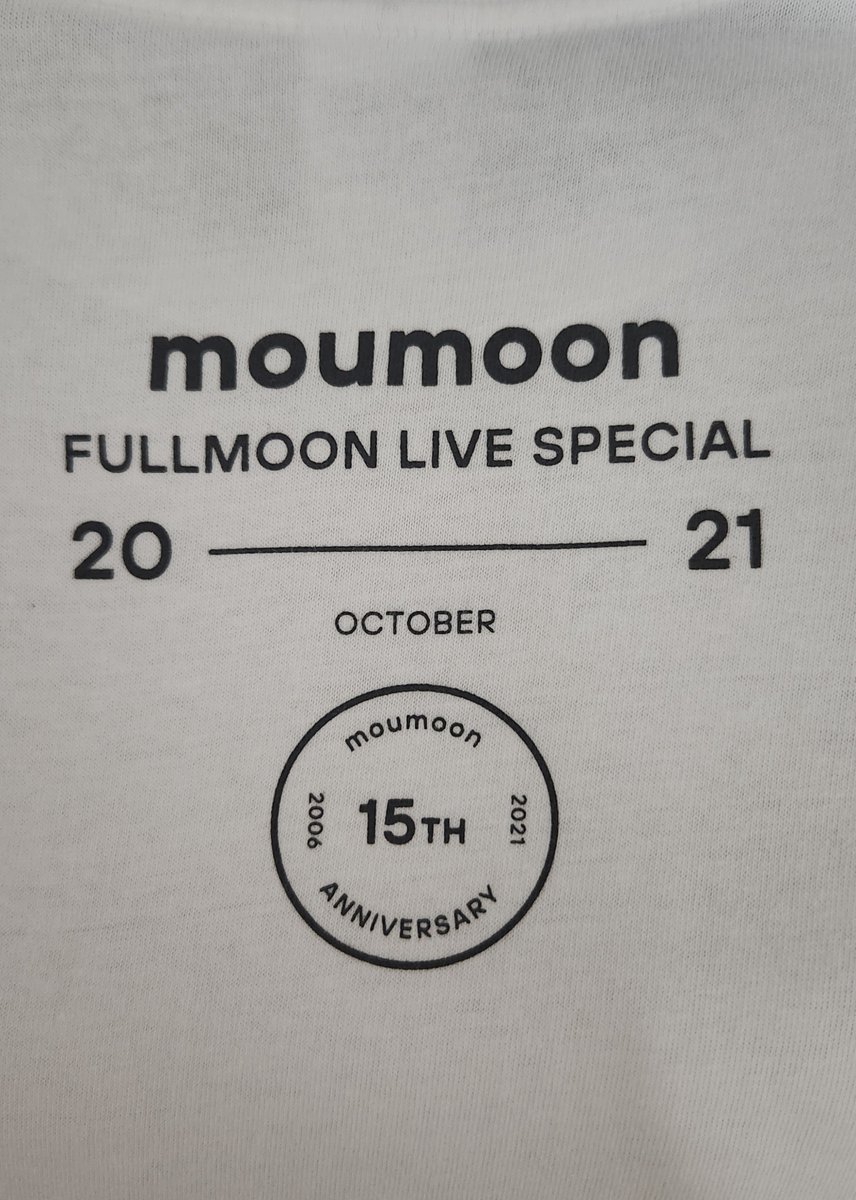 moon_FoZZ's tweet photo. 今回15thTシャツで行ったので次は25thに今回の20thTシャツで行くのを目標に生きます https://t.co/sk49nRMsvS