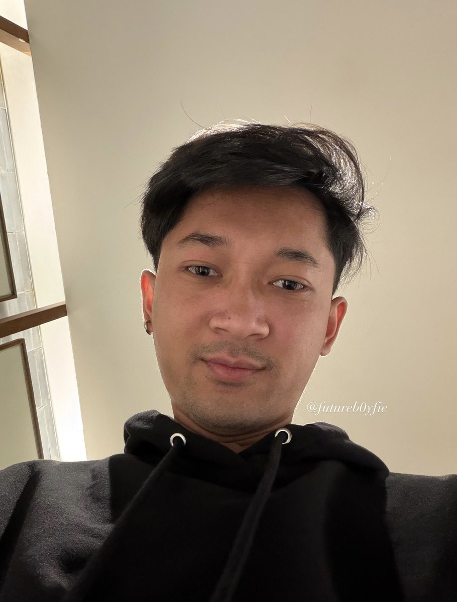 futureb0yfie's tweet photo. abis potong rambutt🤏🏻 https://t.co/KWMcTinVnG