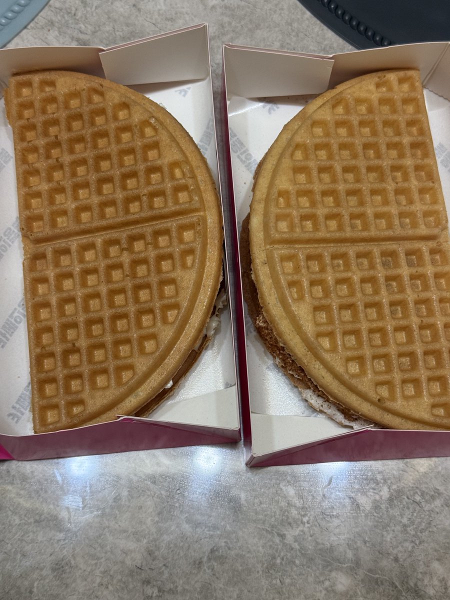 kiwislek's tweet photo. 내가주말에뭐했냐면... https://t.co/J9qVc8jjrj