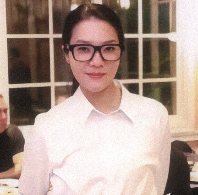 tunyapmp's tweet photo. เขินพี่แว่นคนนี้ค่ะ https://t.co/XPGAl1rqCB