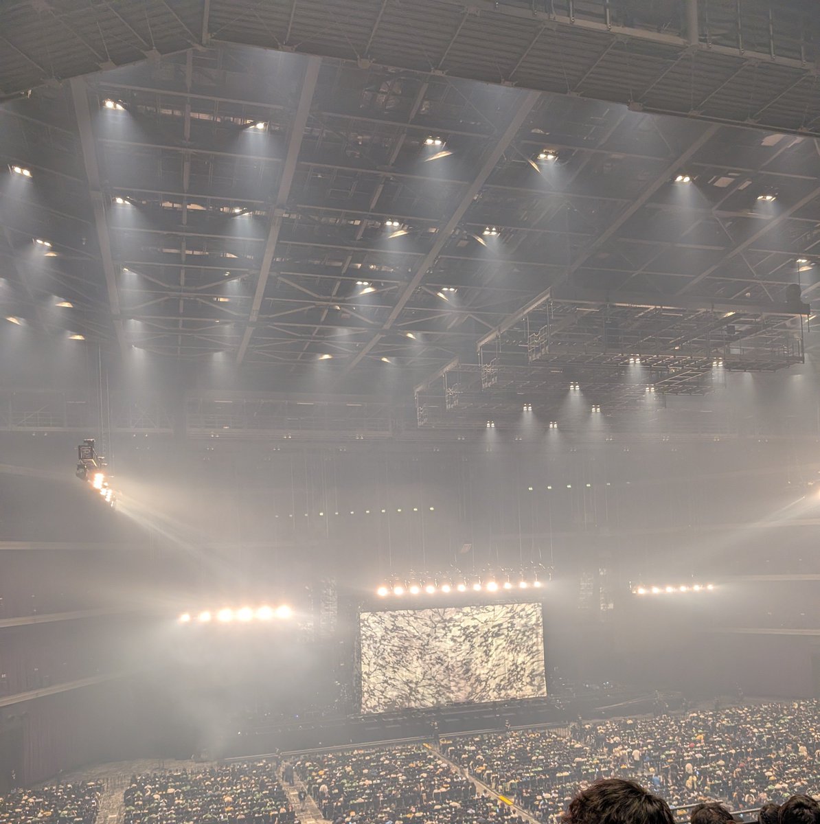 mar_dism's tweet photo. ２６公演目にしてやっと！
遊びにいけたツアーファイナル✨
これまでになかったサポメン編成で、シンプルな音の重なりやピアノとコーラスの美しさと4人の音楽を満喫できて、"ファミレスHIGEDAN"とても素敵なライブでした！

こちらの方こそ！これからもよろしくお願いしますです🙏

#Official髭男dism https://t.co/4v0wrYkdml